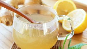 Вкусный напиток с медом и лимоном для похудения