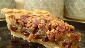 Пирог с изюмом простой в духовке: рецепты приготовления с тыквой и орехами Как испечь пирог с изюмом