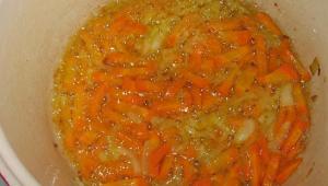 Тушковані баклажани з овочами - смачні домашні рецепти