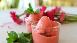 Glace à la fraise : recettes maison Comment faire de la glace à la fraise maison