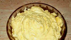 Покроковий рецепт заварного крему для торта